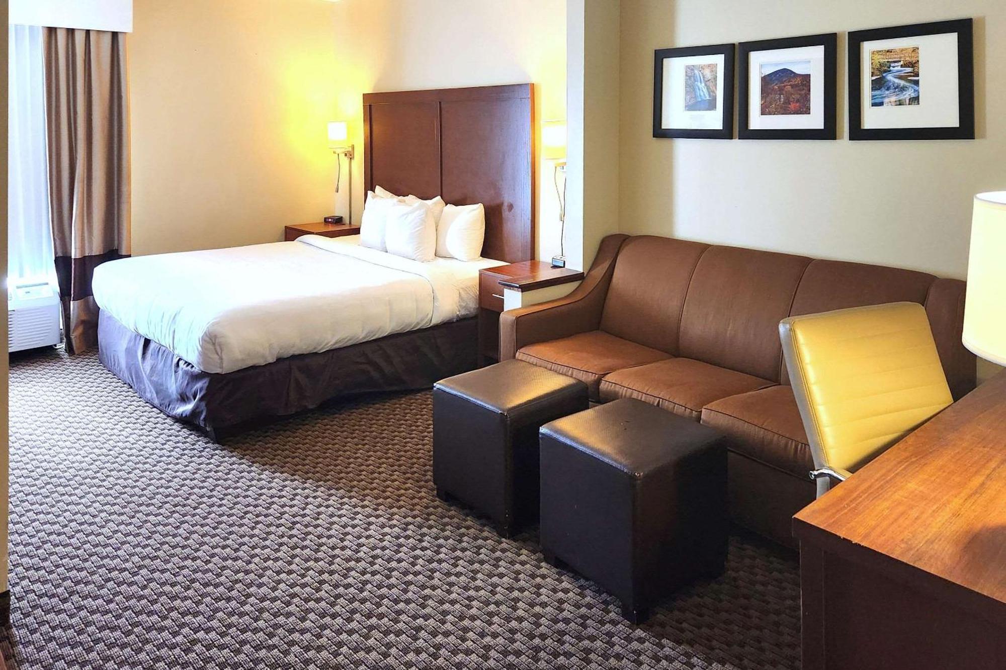 Comfort Inn & Suites Mount Pocono Exterior photo